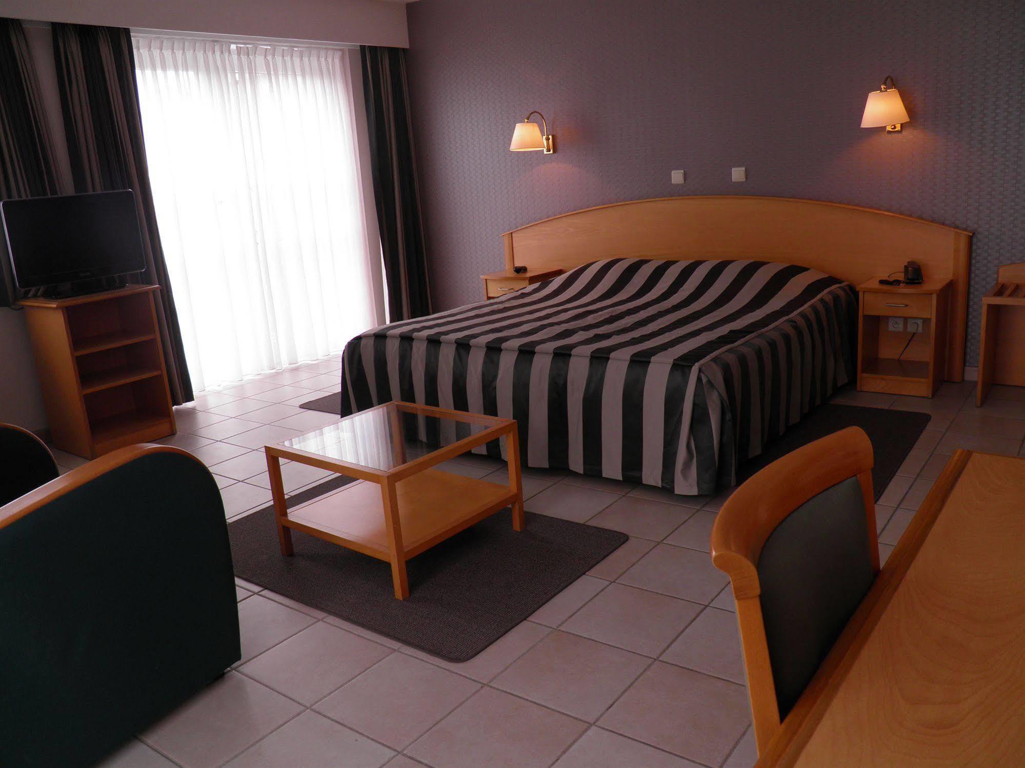 Domein Westhoek Apartment Oostduinkerke Luaran gambar